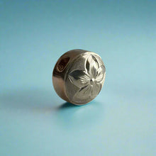 Load image into Gallery viewer, Double Sided Two-Tone Plumeria & Hibiscus Slider Pendant in 14K Gold