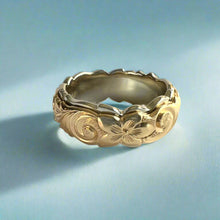 Load image into Gallery viewer, Two-Tone Scalloped Top & Border Old English & Hibiscus 8mm Ring in 14K White & Yellow Gold