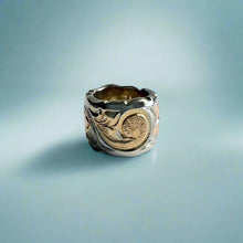 Load image into Gallery viewer, Tri-Color Scalloped Haku Lei Bead Pendant in 14K Gold