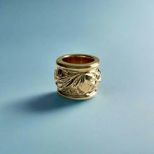 Load image into Gallery viewer, Old English & Hibiscus Small Hawaiian Bead in 14K Gold