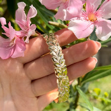 Load image into Gallery viewer, Hawaiian Name bracelet with diamonds