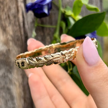 Load image into Gallery viewer, Long leaf Maile engraving on Hawaiian bracelet