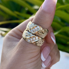 Load image into Gallery viewer, Hawaiian Nihoniho Diamond Rings in 14K Yellow Gold