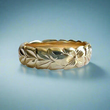 Load image into Gallery viewer, Scalloped Shiny Maile with Hibiscus 6mm Ring in 14K Gold