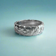 Load image into Gallery viewer, Scalloped Plumeria with Leaves All Around 6mm Ring in 14K White Gold