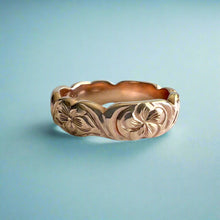 Load image into Gallery viewer, Scalloped La Hoomanao Hibiscus & Plumeria 6mm Ring in 14K Pink Gold in size 10 1/8