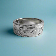 Load image into Gallery viewer, Maile & Hibiscus 8mm Hawaiian Flat Ring in 14K White in size 8 1/4