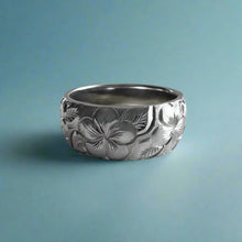 Load image into Gallery viewer, Plumeria with Leaves All Around 8mm Hawaiian Ring in 14K White Gold in size 7 3/4