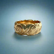 Load image into Gallery viewer, Scalloped Old English with Turtle & Hibiscus 8mm Ring in 14K Yellow Gold in size 7