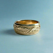 Load image into Gallery viewer, Raised Long Leaf Maile and Hibiscus 8mm "Kuuipo" Ring in 14K Yellow Gold in size 7 1/2