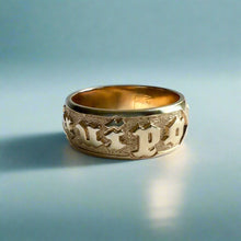 Load image into Gallery viewer, Raised Long Leaf Maile and Hibiscus 8mm "Kuuipo" Ring in 14K Yellow Gold in size 8 1/8