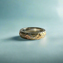 Load image into Gallery viewer, Multicolor Hawaiian Haku Leilani 4mm Ring in 14K Gold