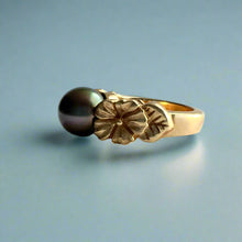 Load image into Gallery viewer, Hibiscus with Leaf Black Pearl Ring in 14K Yellow Gold in size 6 1/2