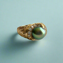 Load image into Gallery viewer, Old English & Diamonds Black Pearl Ring in 14K Yellow Gold in size 5 1/2