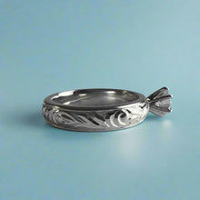 Load image into Gallery viewer, Shiny Old English Solitaire 4mm Ring with Cubic Zirconia in 14K White Gold in size 6