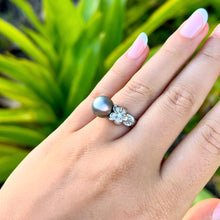 Load image into Gallery viewer, Plumeria with Leaf & Diamonds Pearl Ring in Platinum in size 6 1/2