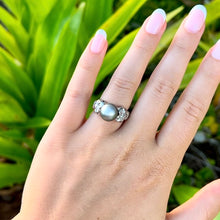 Load image into Gallery viewer, Plumeria with Leaf & Diamonds Pearl Ring in Platinum in size 6 1/2