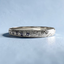 Load image into Gallery viewer, Maile & Hibiscus 8mm "Kuuipo" Bangle Bracelet in 14K White Gold in size 7 1/2