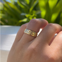 Load image into Gallery viewer, Hibiscus All Around Flat 6mm Hawaiian Ring in 14K Yellow Gold