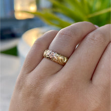 Load image into Gallery viewer, Tri-Color Scalloped 6mm Hibiscus & Old English Hawaiian Ring in 14K Gold