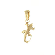 Load image into Gallery viewer, Hawaiian Gecko Pendant