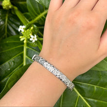 Load image into Gallery viewer, Hawaiian Bracelet with Hibiscus engraving