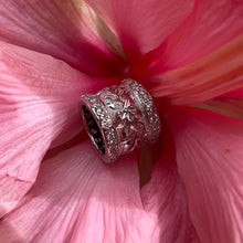 Load image into Gallery viewer, Hawaiian Bead with flowers and Maile engraving and diamonds border