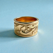 Load image into Gallery viewer, Raised Dolphin &amp; Turtle with Old English 12mm Ring in 14K Yellow Gold in size 8
