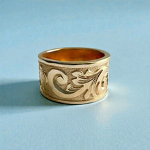 Load image into Gallery viewer, Raised Dolphin &amp; Turtle with Old English 12mm Ring in 14K Yellow Gold in size 8
