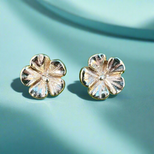 Load image into Gallery viewer, Hibiscus Earrings in 14K Gold
