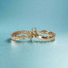 Load image into Gallery viewer, 3mm Old Scalloped Plumeria Hoop Earrings with Post in 14K Gold
