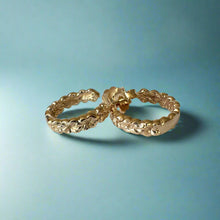 Load image into Gallery viewer, 3mm Old Scalloped Plumeria Hoop Earrings with Post in 14K Gold
