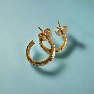 Mini Hoop 3mm Old English Earrings with Post in 14K Gold