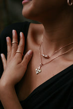 Load image into Gallery viewer, Small Plumeria Lei Filigree Pendant with Diamond in 14K Pink Gold

