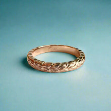 Load image into Gallery viewer, Scalloped Maile &amp; Plumeria 3mm Ring in 14K Pink Gold
