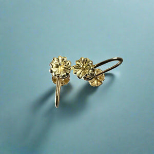 Non-pierced Baby Hibiscus Screw Back Earrings in 14K Gold