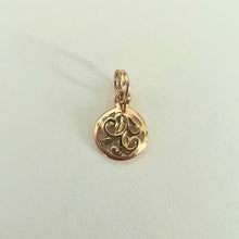 Load image into Gallery viewer, Round Old English Filigree Charm in 14K Yellow Gold
