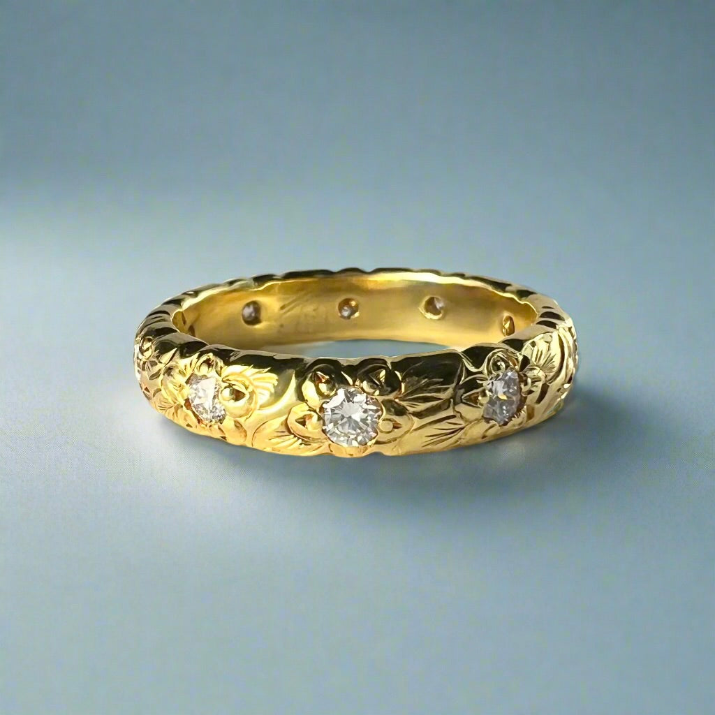Scalloped 4mm Plumeria w/ Leaves & Diamonds Ring in 18K Yellow Gold