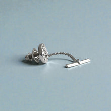 Load image into Gallery viewer, Filigree scroll Tie Tac with chain in 14K White Gold
