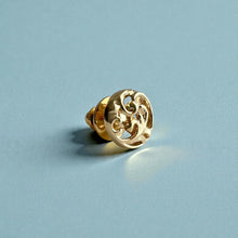 Load image into Gallery viewer, Filigree Scroll Tie Tac in 14K Yellow Gold
