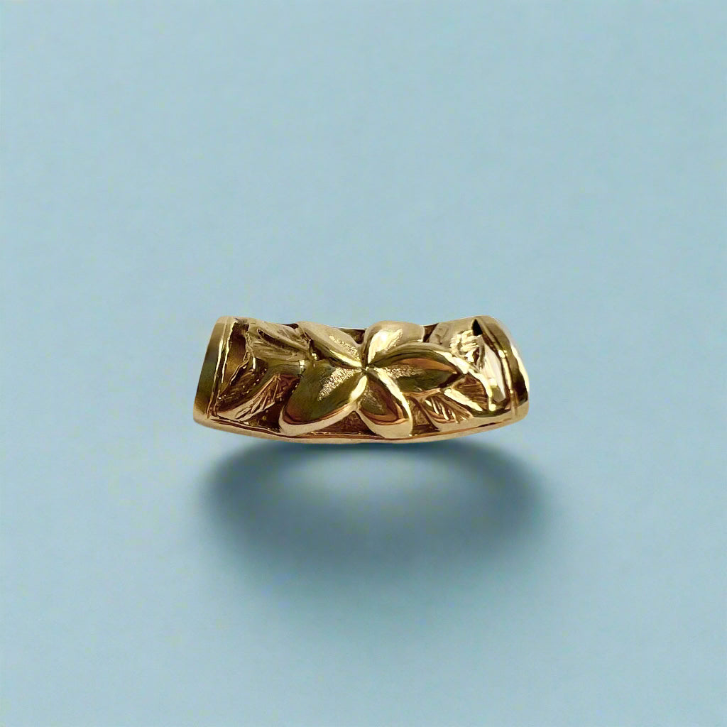 Small Plumeria Lei Filigree Pendant in 14K Yellow Gold