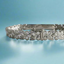Load image into Gallery viewer, 8mm Raised &quot;Kuuipo&quot; Hawaiian Plumeria Link Bracelet in 14K White Gold
