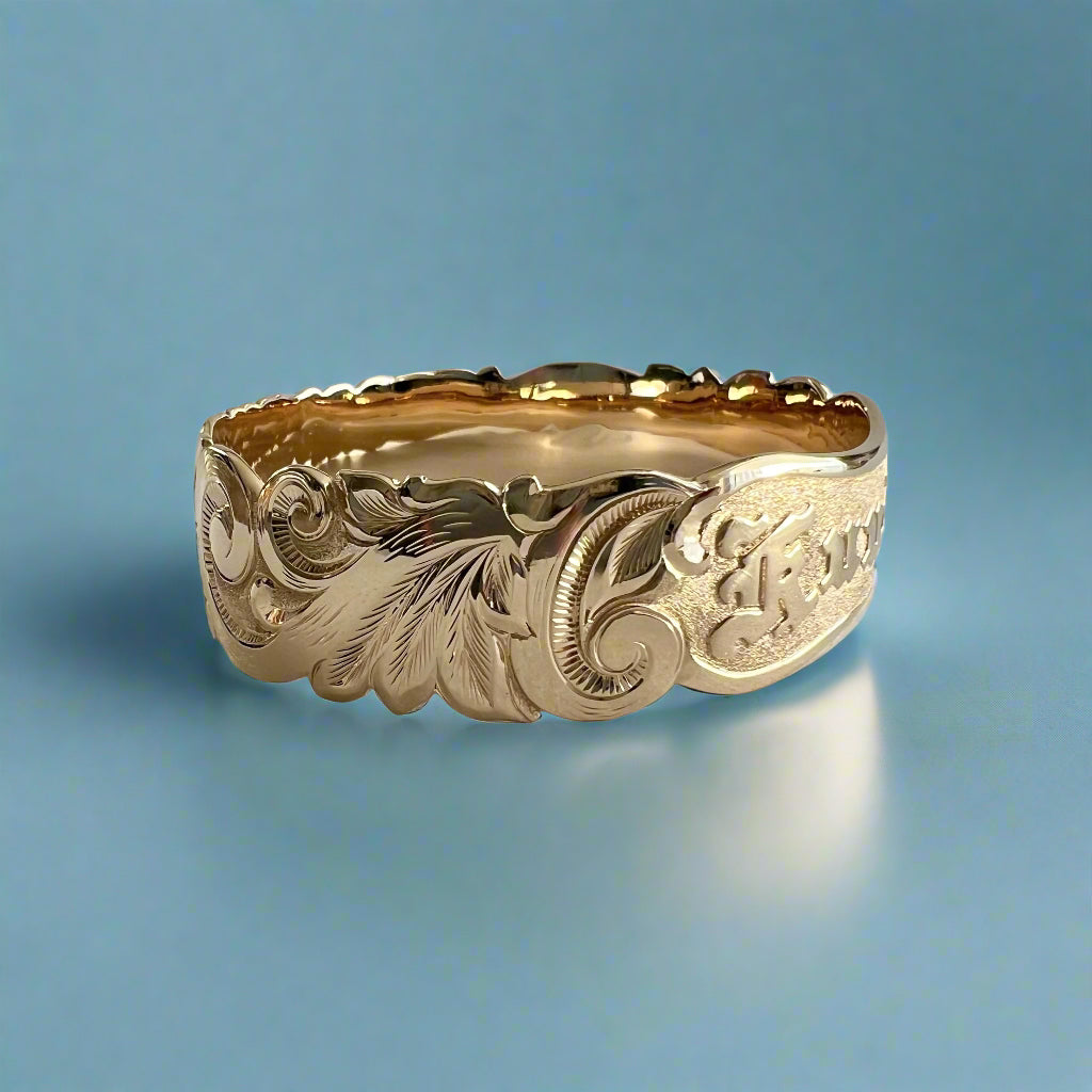 Scalloped 18mm Deep Cut Old English & Plumerias Raised 