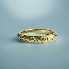 Load image into Gallery viewer, Old English &amp; Flower 3mm Ring in 14K Green Gold
