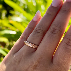 Scalloped 4mm Hawaiian Engraved Ring