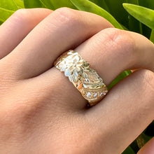 Load image into Gallery viewer, Hawaiian 10mm Scalloped Hibiscus Ring with Diamonds
