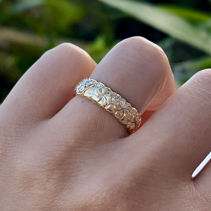 Hawaiian 6mm Ring with plumeria flowers and Double Row Of Diamonds