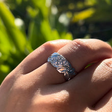 Load image into Gallery viewer, Hawaiian 8mm Ring Shiny Maile &amp; Double Row Of Diamonds in 14K White Gold
