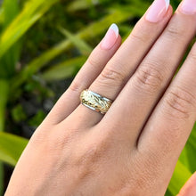 Load image into Gallery viewer, Two-Tone Maile &amp; Plumeria 8mm Hawaiian Ring in 14K White &amp; Green Gold
