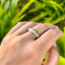 Load image into Gallery viewer, Two-Tone Hibiscus All Around 8mm Hawaiian Ring in 14K Pink &amp; Green Gold
